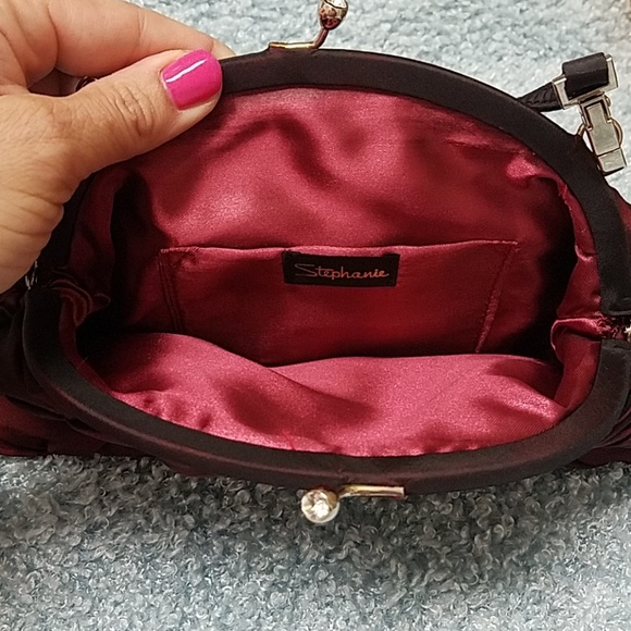 heels & clutch - Picture 8 of 8